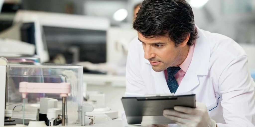 What is Experimentation, and Why Is It Crucial for Businesses Today? 2 types of Experiments
