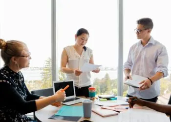 What to Say in a Performance Review