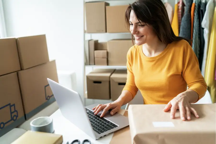 6 Best Shipping Companies for Small Businesses in 2023