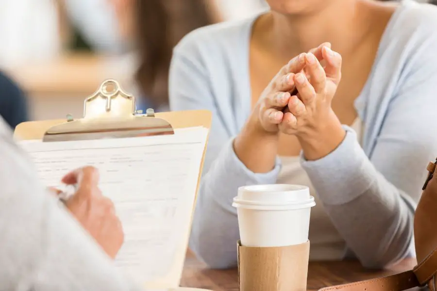 SHOULD YOU ASK FOR A RAISE DURING PERFORMANCE REVIEW visual data 2