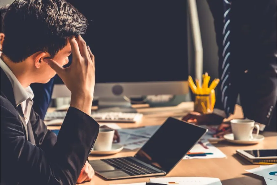 How to Handle Disputes at Work Effectively: Conflict Resolution 101 1 How to Handle Disputes at Work 2
