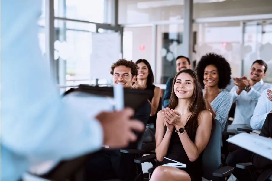 Pros and Cons of Transformational Leadership: Key Insights 1 Pros and Cons of Transformational Leadership
