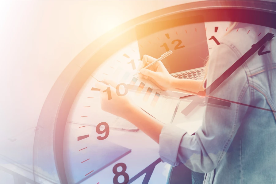 25 Tips on How to Make Time Go Faster at Work